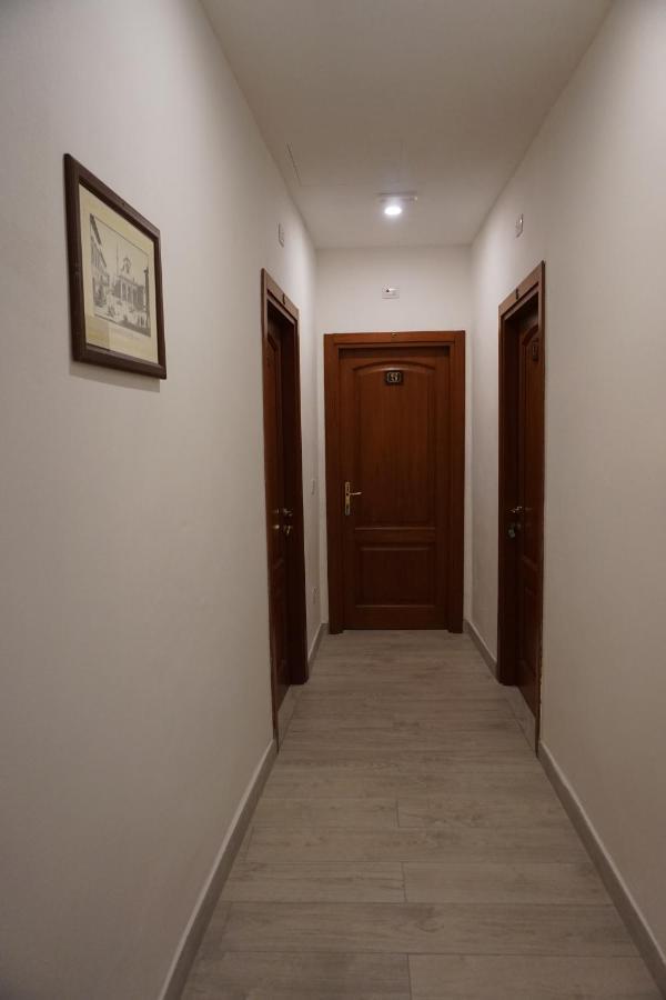 Holiday Rooms Florence Exterior photo