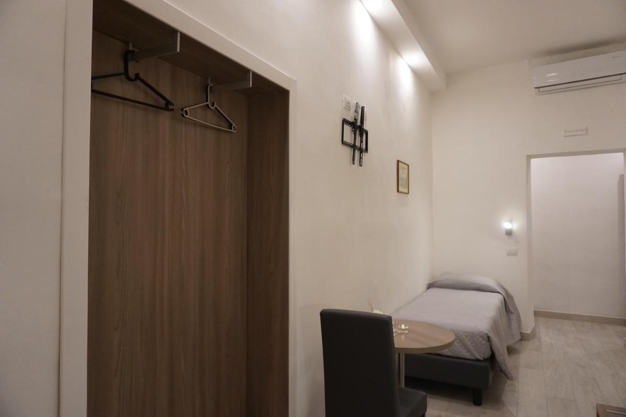 Holiday Rooms Florence Exterior photo