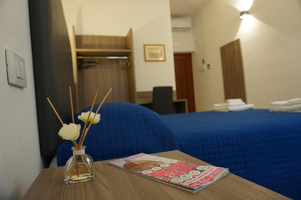 Holiday Rooms Florence Exterior photo